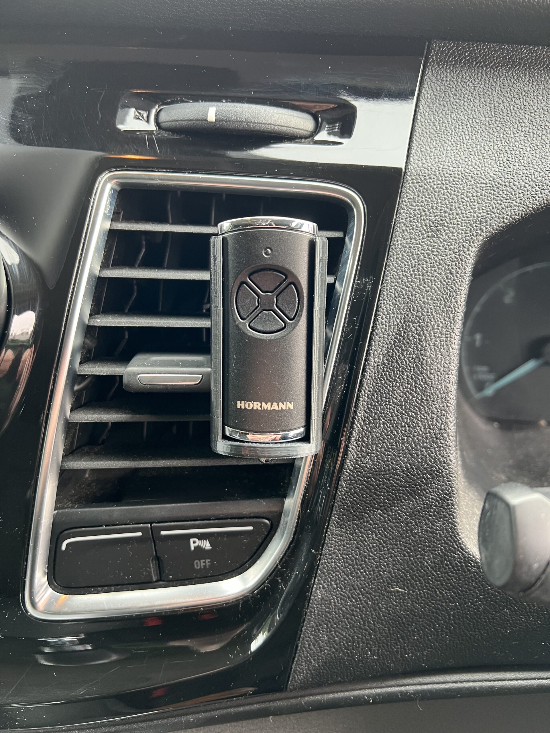 Wall & Car Vent Holder For Hormann HSE4 BS Garage Remote Black