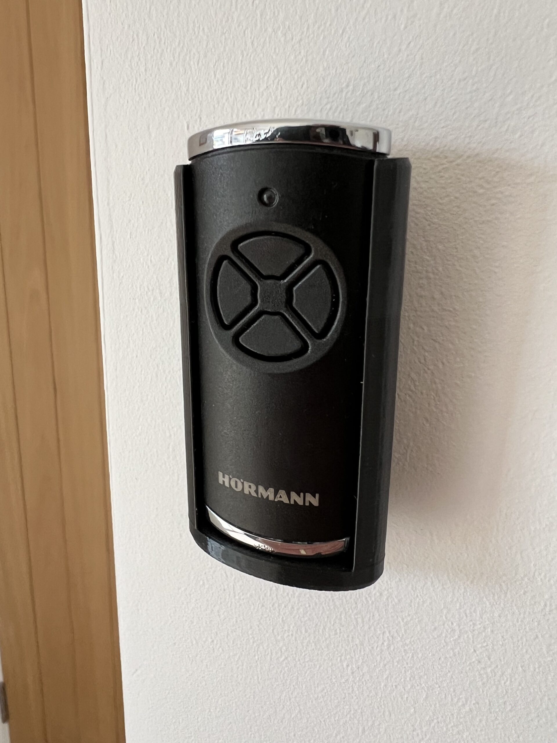 Wall & Car Vent Holder For Hormann HSE4 BS Garage Remote Black